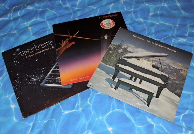 Photo by pcdazero lp, vinyl, disk, music, custody, vintage