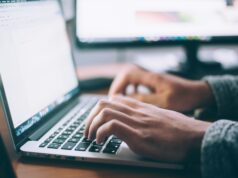 Air-Gapped Systems – Isolating Keys from the Internet person using MacBook Pro