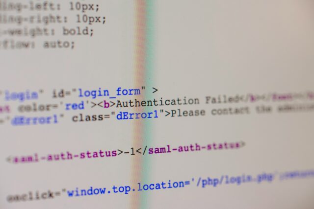 Photo by Markus Spiske text